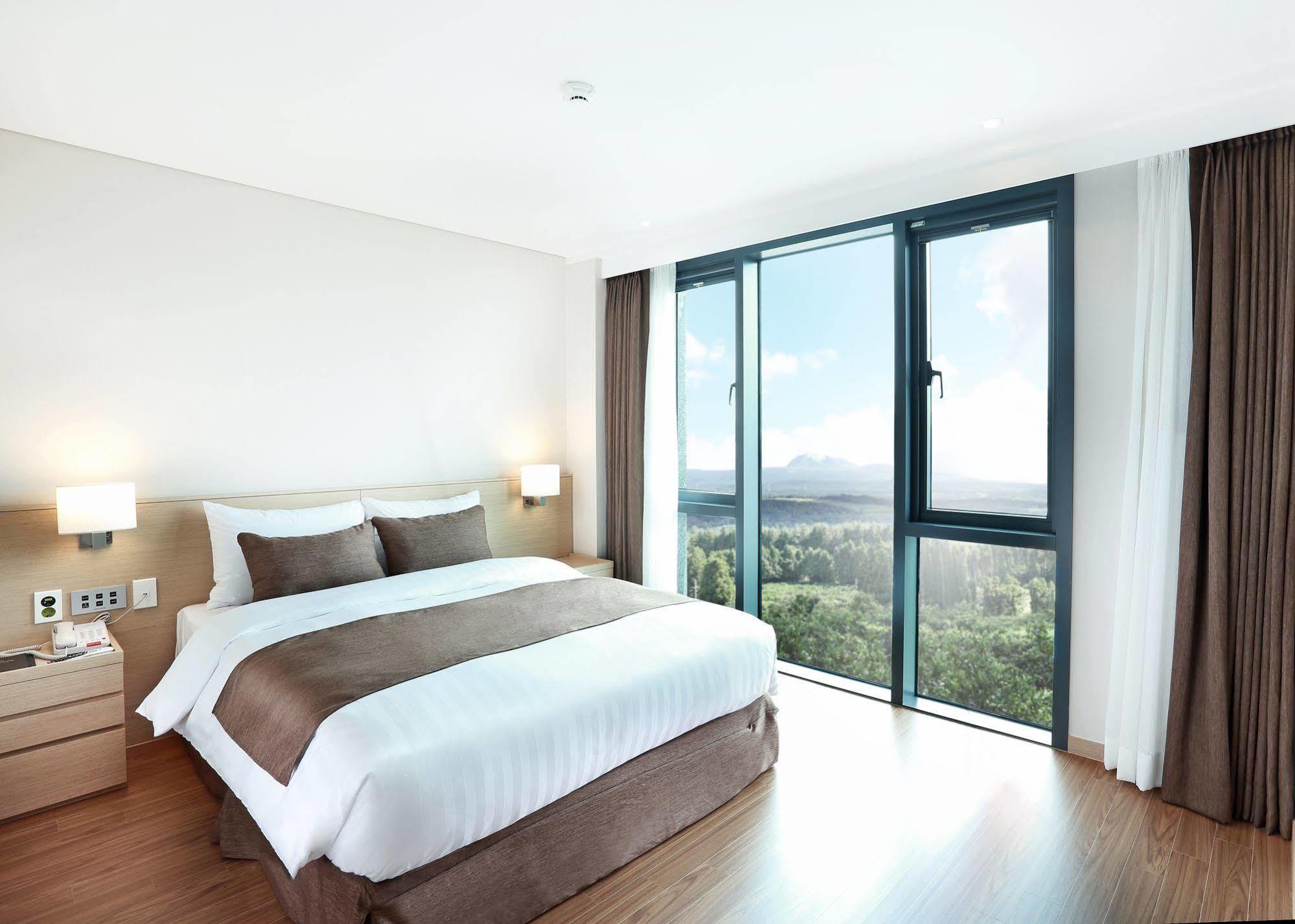 Hotel Fine Seogwipo Esterno foto
