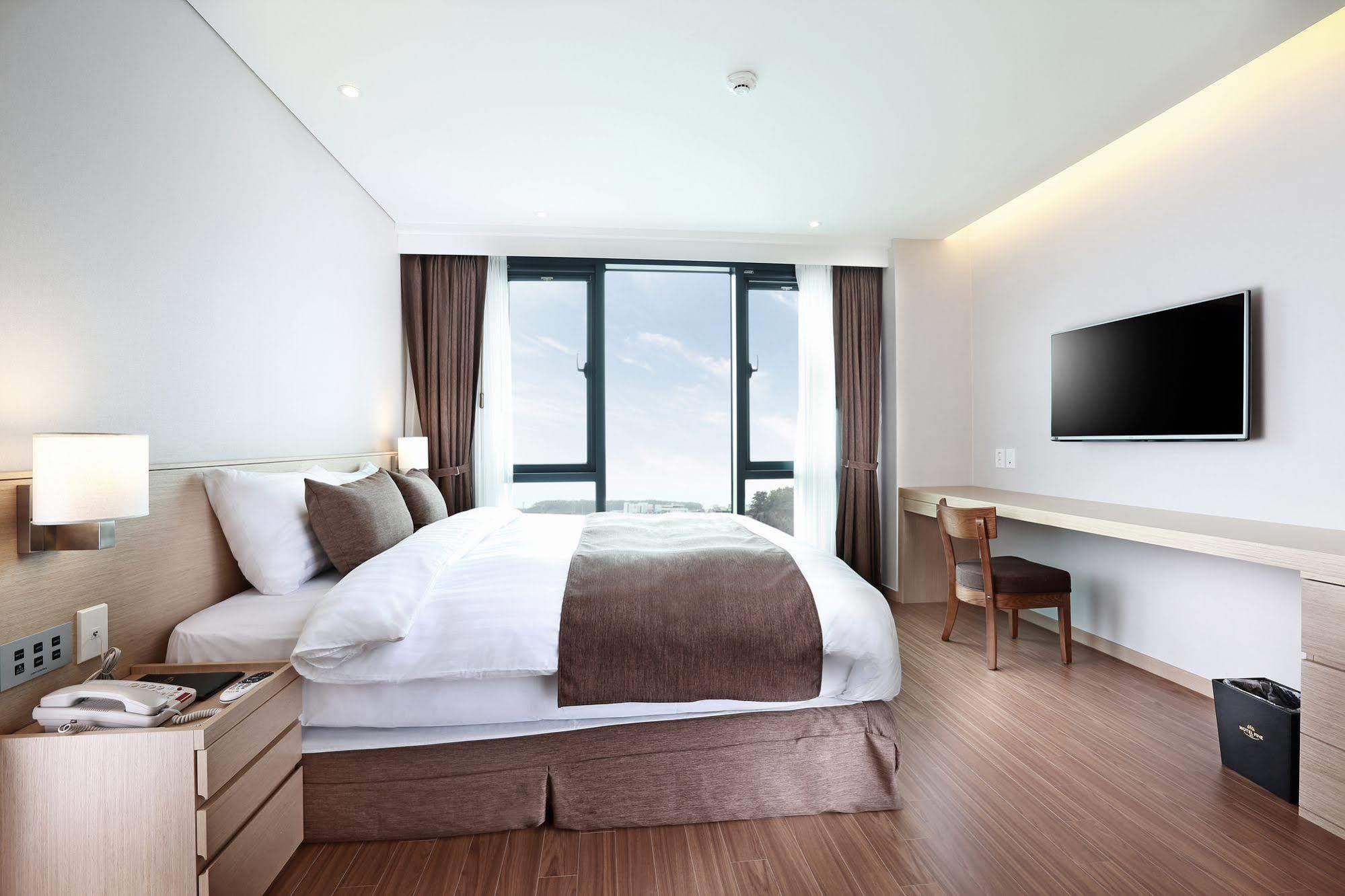 Hotel Fine Seogwipo Esterno foto