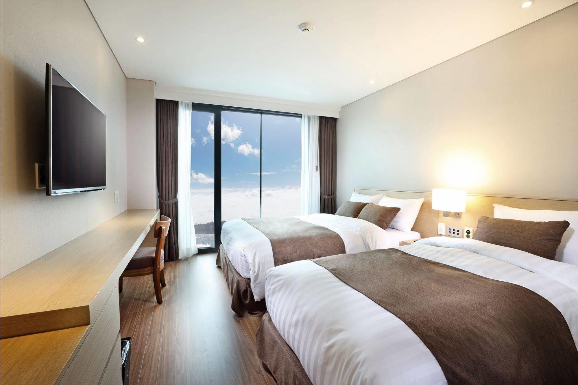 Hotel Fine Seogwipo Esterno foto
